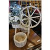 Image 1 : PAINTED WOOD PLANTERS AND GARDEN DECOR