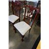 Image 2 : PAIR OF WOOD CHAIRS W/ WHITE CUSHIONS