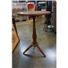 Image 1 : SOLID TEAK MID CENTURY SIDE TABLE