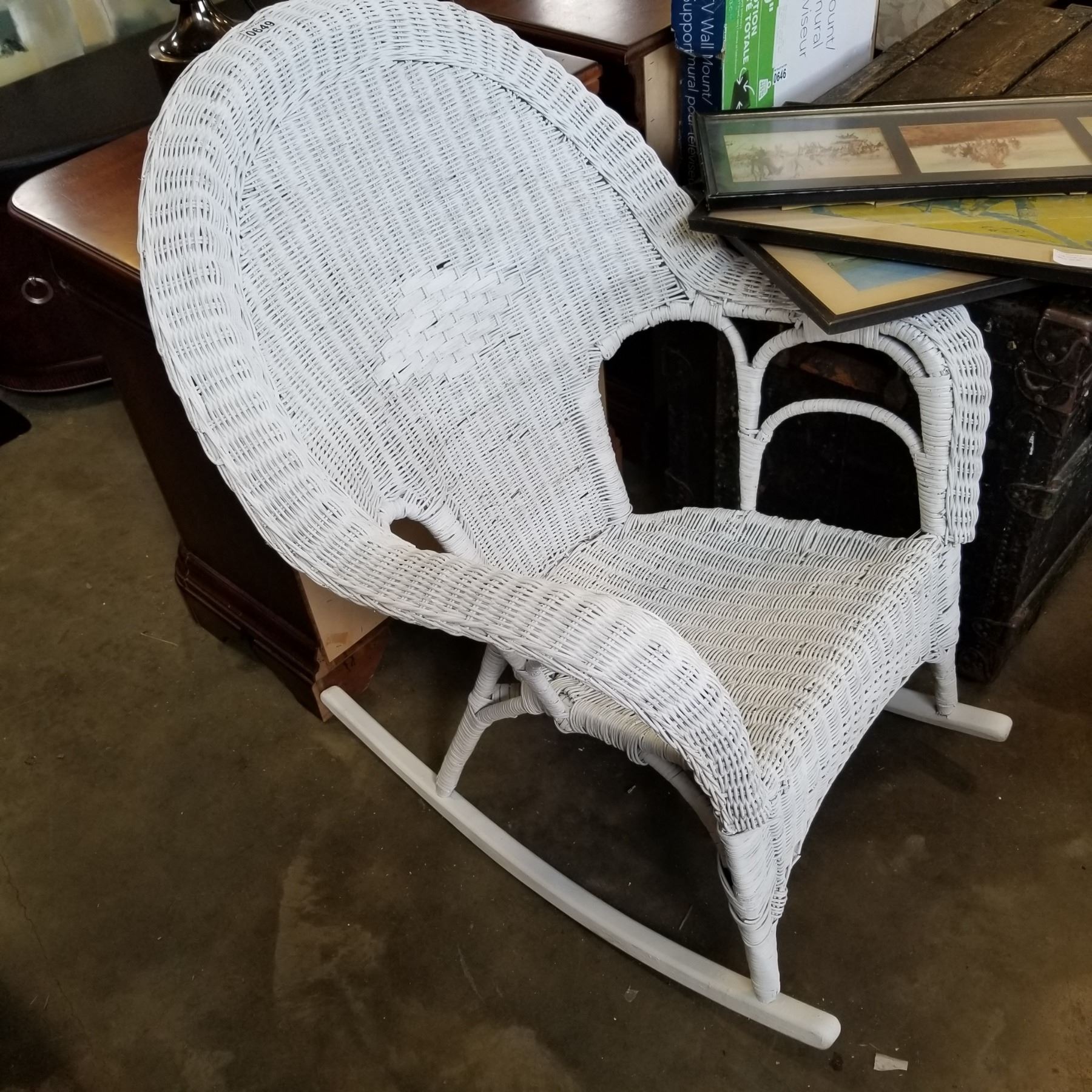 Wicker Rocking Fork WHITE WICKER ROCKER