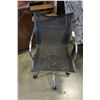 Image 2 : MODERN MESH BACK CHROME GAS LIFT OFFICE CHAIR