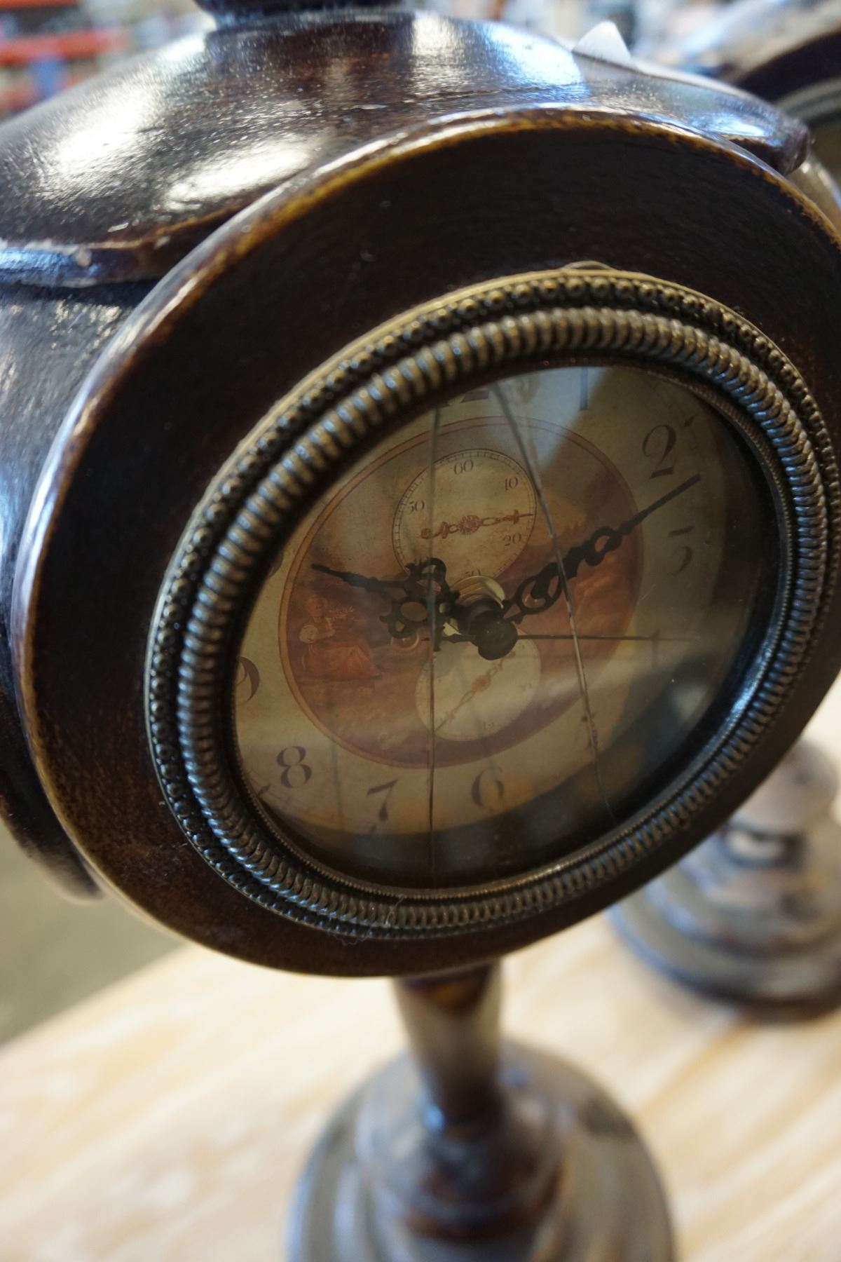 PAIR OF 4 SIDED CLOCKS - Big Valley Auction