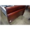 Image 2 : QUEEN SIZE SLEIGH BED FRAME