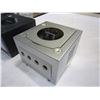 Image 2 : 2 NINTENDO GAME CUBE CONSOLES