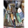 Image 2 : BOX OF VINTAGE KITCHEN TOOLS AND COLLECTIBLES