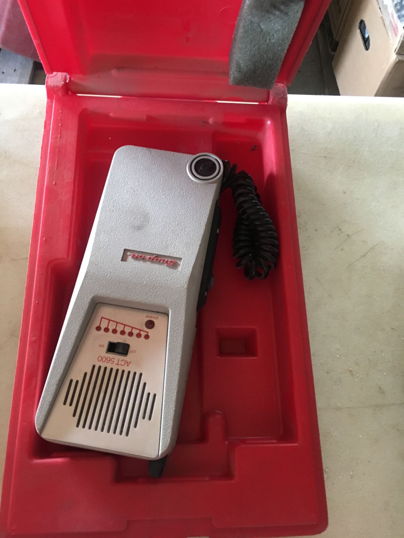 Snap On ACT 5600 Auto Halogen Leak Detector plus new in Box Snap On