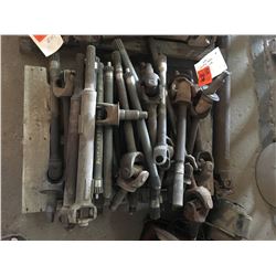 Pallet of used axles & drive shafts
