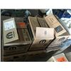 Image 2 : Pallet w/variety of oils - 1 LTR to 4LTR, 5W-20, 5W-30, 10W-30, 15W-40, transmission fluid, quadra t