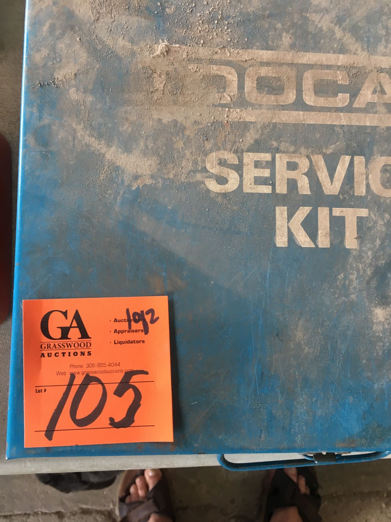 Docap Frost plus asstd hand riveter w/pop rivets in case model RH200