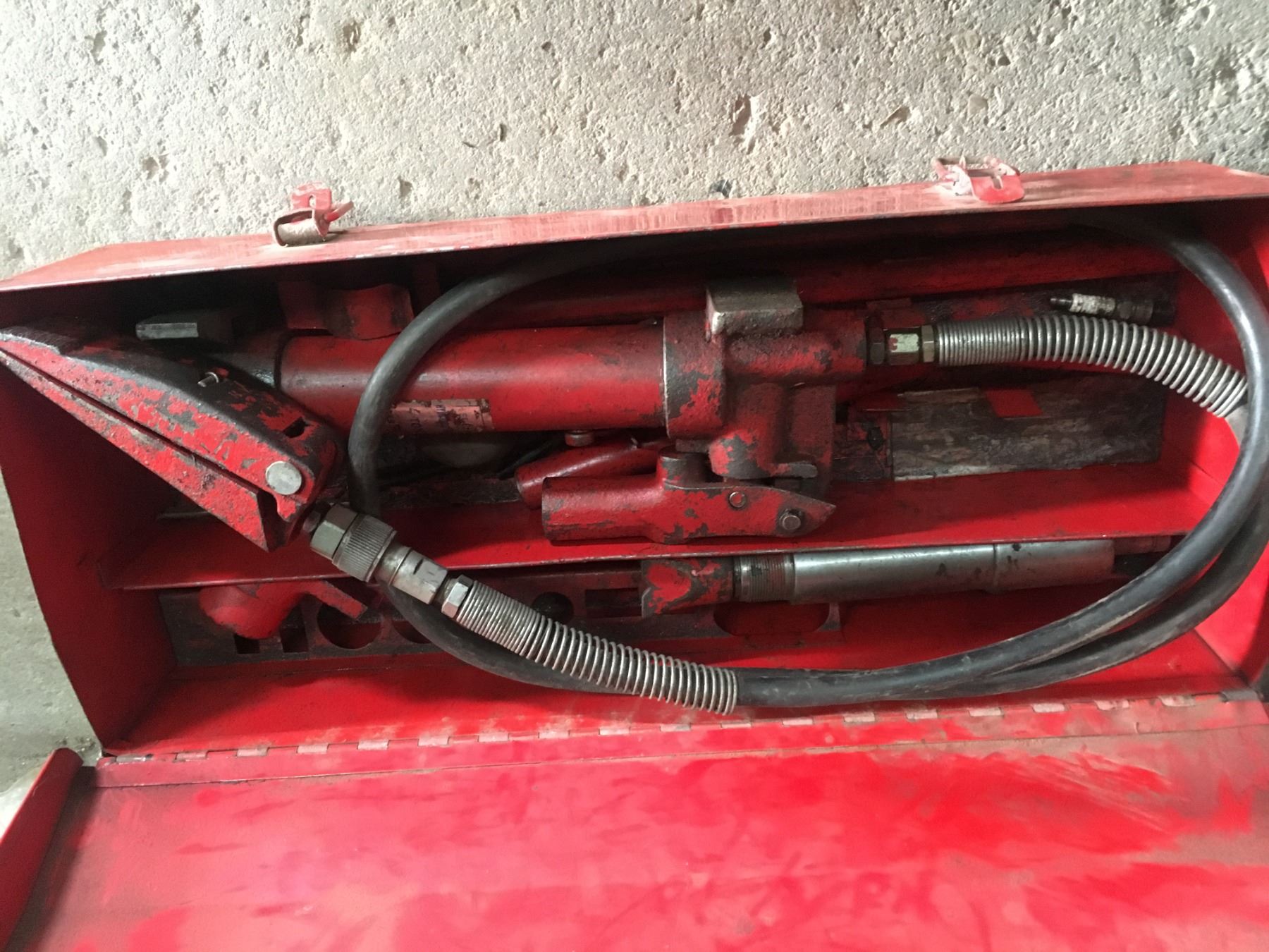 Used Jet equipment & tools hydraulic power body repair equip Model RRE4