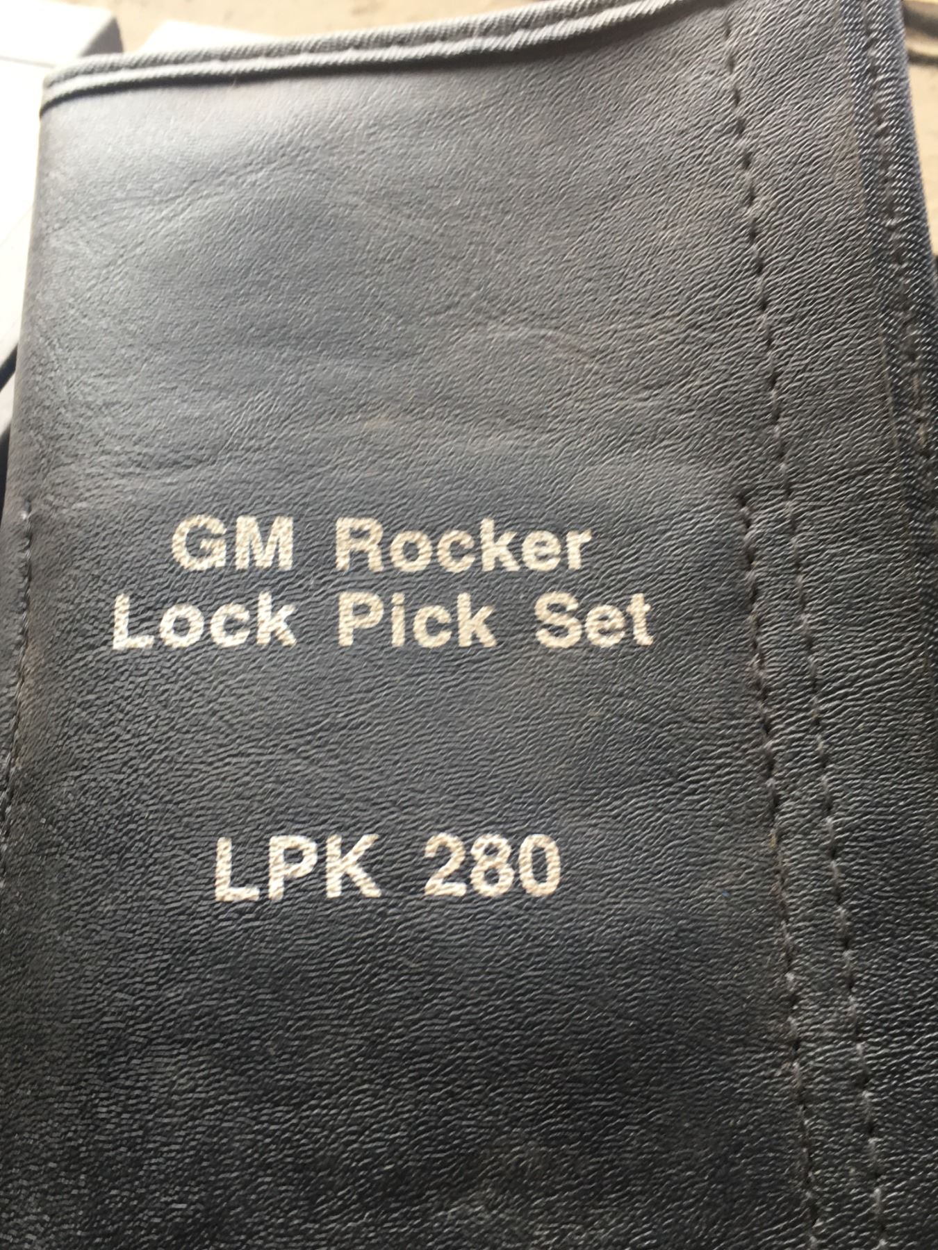 Auto master lock pick set