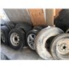 Image 2 : Tires