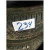 Image 2 : Tires
