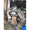 Image 2 : 5.9 engine for 24 valve Cummins diesel (1999) TMU plus alternators & inserts