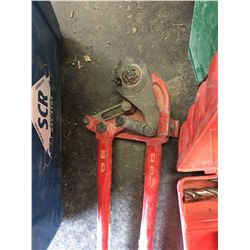 Milwaukee wet/dry Vac (no battery)