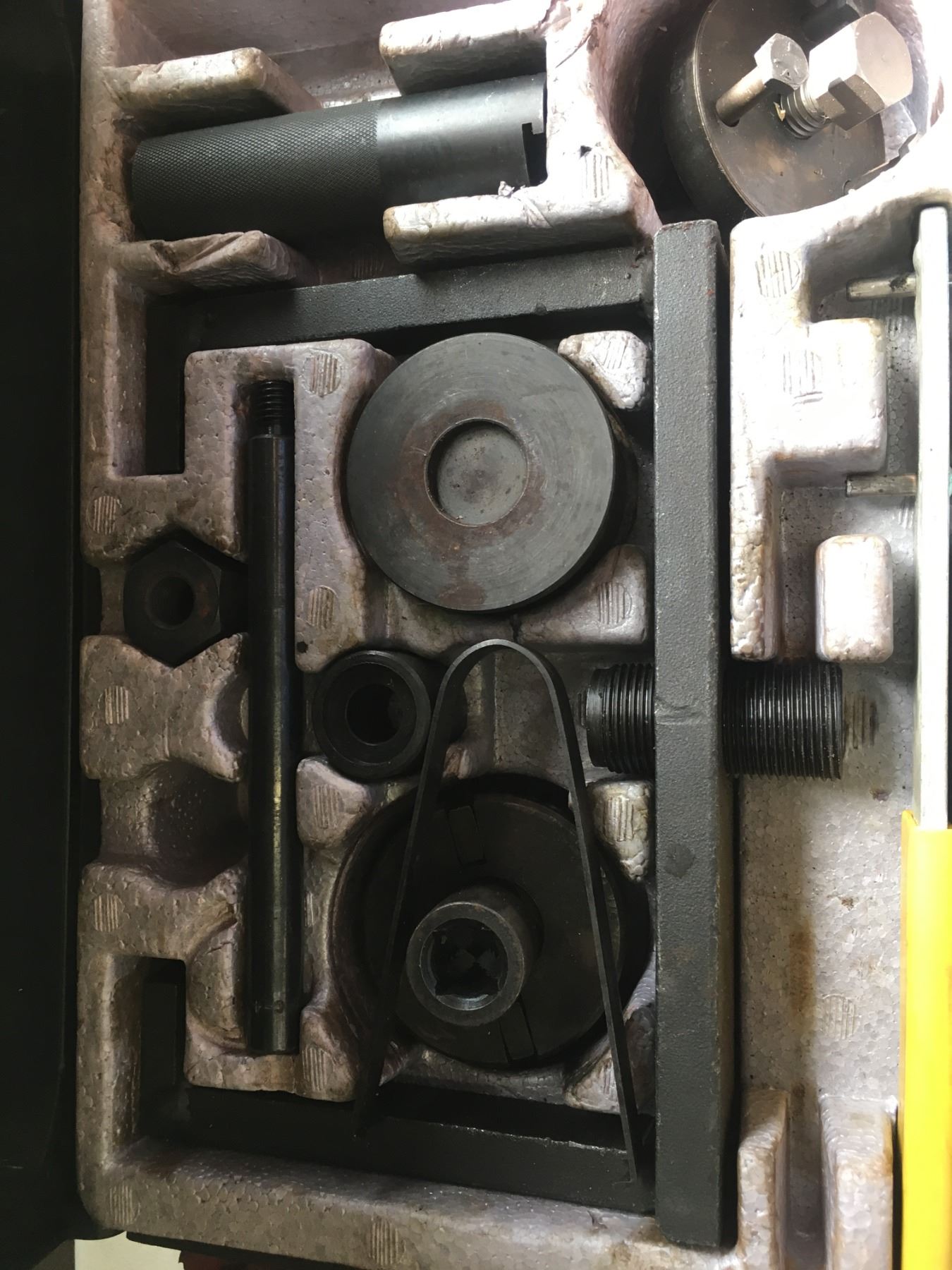 Essential special service tools for Chrysler & 1600 GM, Ford & Chrysler computer printer