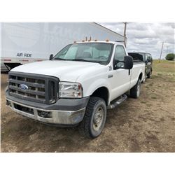 2005 F350 XL Super Duty 4x4, 3/4 ton, white, AC,A,PS,PB