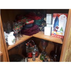 SHELF LOT OF HOME DECOR INCLUDING CANDLES, HOLDERS, VASE, ETC