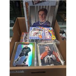 BOX OF HOCKEY COLLECTABLES