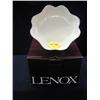 Image 1 : LENOX SCALLOP EDGE BOWL 7 3/4in EXCELLENT W/ORIGI