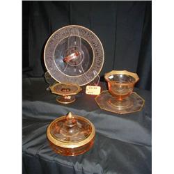 1930S ELEGANT W/ 22KT GOLD HIGHLIGHTS PINK DEPRES