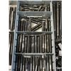 Image 10 : LOT OF TIE DOWN BLOCK , CLAMP & BOLTS