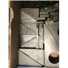 Image 4 : LOT OF TIE DOWN BLOCK , CLAMP & BOLTS