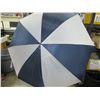 Image 2 : New 30" Golf Umbrella / opens to 48" to protect well from rain / excellent