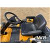 Image 6 : 2014 CUB CADET Z-FORCE SZ ZERO TURN MOWER