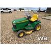 Image 1 : JOHN DEERE GT225 LAWN MOWER