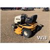 Image 4 : CUB CADET LT1050 LAWN MOWER
