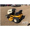 Image 4 : CUB CADET LT1045 LAWN MOWER