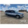 Image 2 : 1994 CHEVROLET C1500 STATIONWAGON