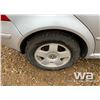 Image 12 : 2001 VOLKSWAGON GOLF 4-DOOR CAR