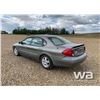 Image 4 : 2001 FORD TAURUS 4-DOOR CAR