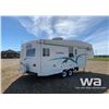 Image 3 : 2001 FRONTIER 5TH WHEEL TRAVEL TRAILER