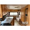 Image 6 : 1998 TRAVELAIRE TW240 5TH WHEEL TRAVEL TRAILER