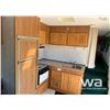 Image 8 : 1998 FRONTIER W255 5TH WHEEL TRAVEL TRAILER