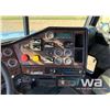 Image 9 : 2000 FREIGHTLINER FL120 TRI-DRIVE WINCH TRACTOR