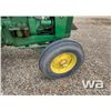 Image 9 : JOHN DEERE "R" ANTIQUE TRACTOR