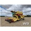 Image 1 : NEW HOLLAND TR70 COMBINE