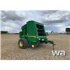 Image 2 : 2010 JOHN DEERE 568 ROUND BALER