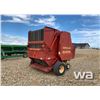 Image 3 : 1999 NEW HOLLAND 688 ROUND BALER
