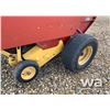 Image 9 : 1999 NEW HOLLAND 688 ROUND BALER