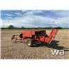 Image 4 : NEW HOLLAND 276 SQUARE BALER