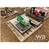 Image 2 : SUPERIOR 10" TILE SAW & STAND