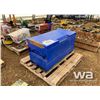 Image 2 : TOOL BOX