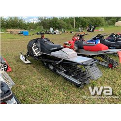 2006 POLARIS 800 DRAGON SNOWMOBILE - Weaver Bros. Auctions Ltd.