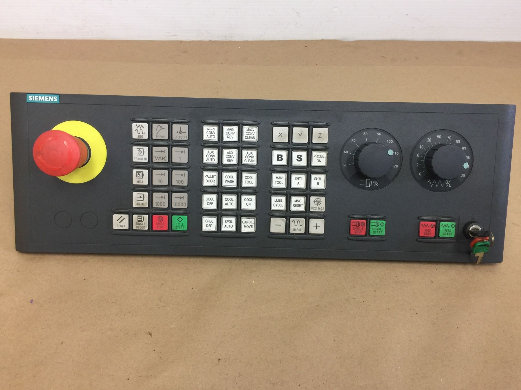 SIEMENS 1P 6FC5203-0AF22-0AA2 SINUMERIK CONTROL PANEL