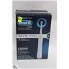 Image 1 : ORAL B WHITE 7000 RECHARGEABLE TOOTHBRUSH
